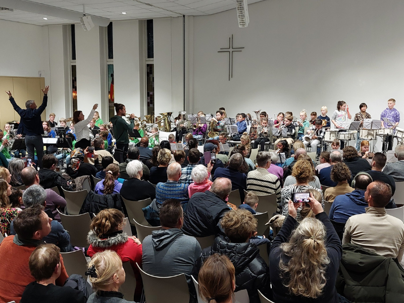 Jeugdige Talenten Schitteren op Slotconcert Scholenproject in Biddinghuizen