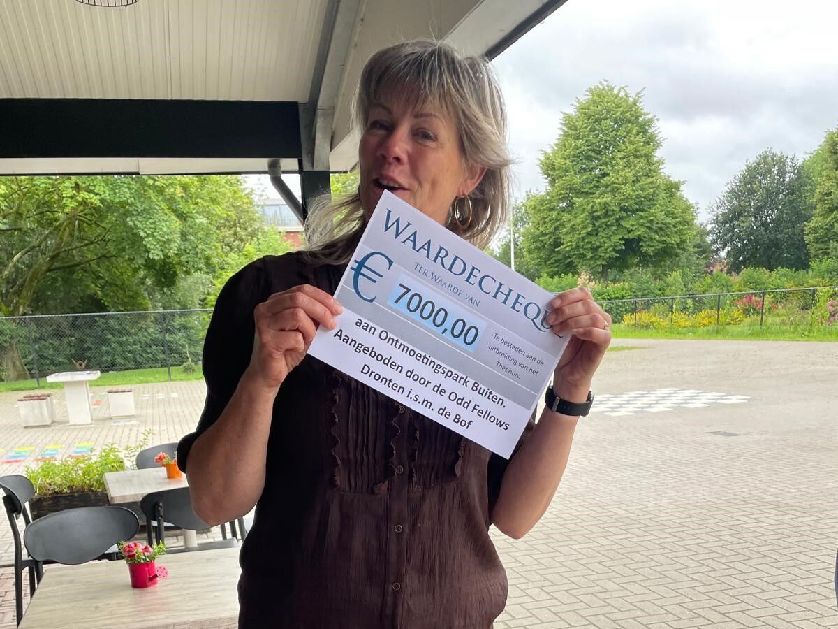 Odd Fellows brachten € 7000,- bijeen voor uitbreiding theehuis Ontmoetingspark Buiten! 