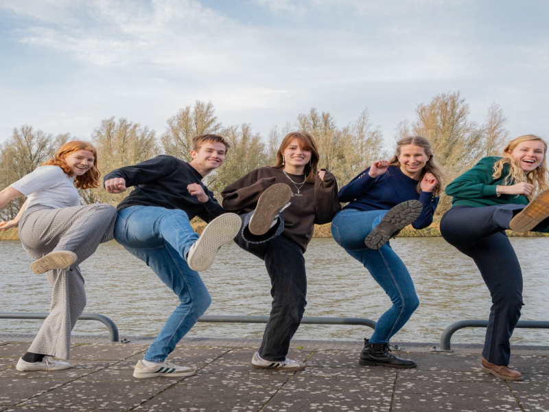 World Servants houden geslaagde veiling in Biddinghuizen