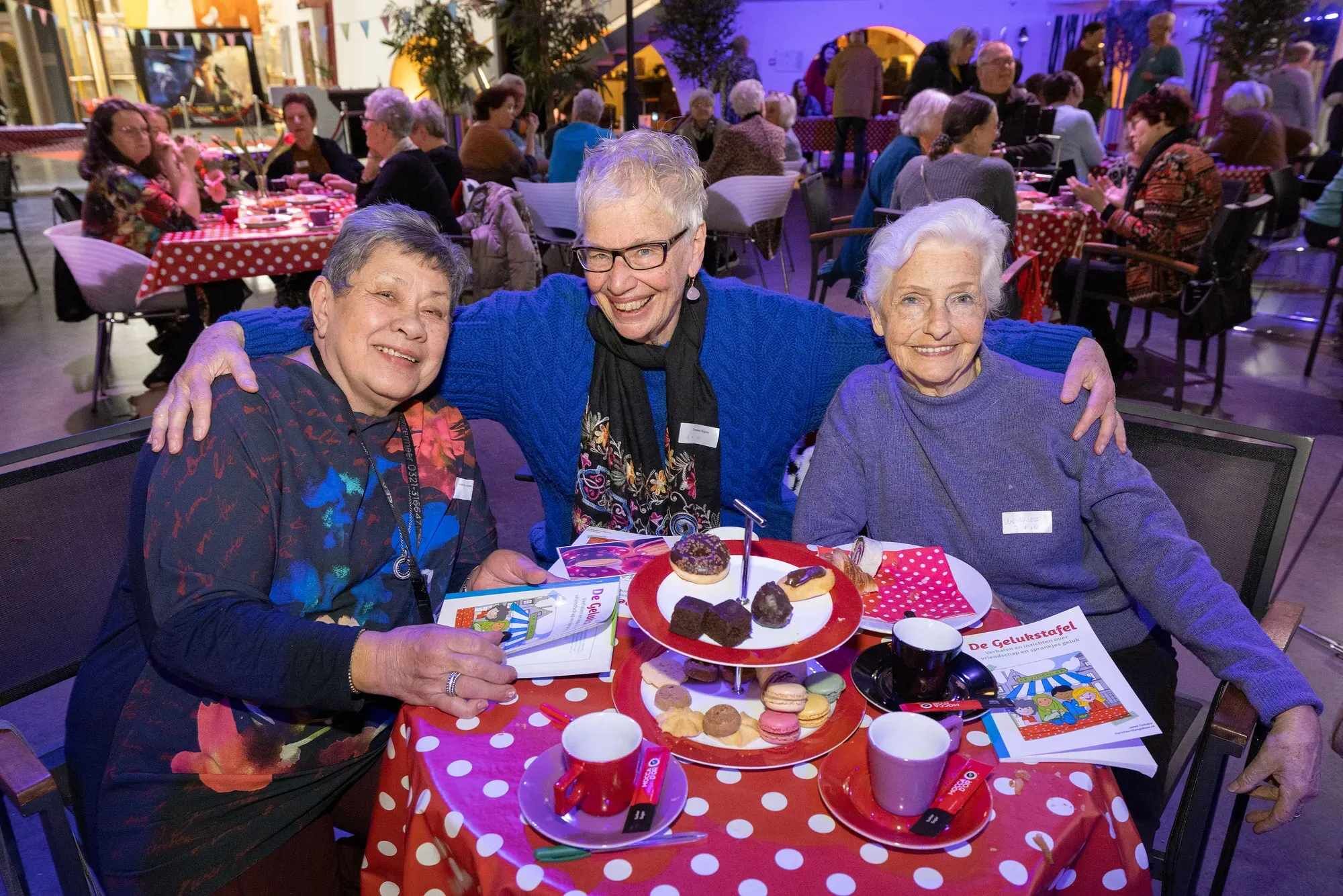 Gratis workshops en high tea tijdens Vraagelkaarcafé
