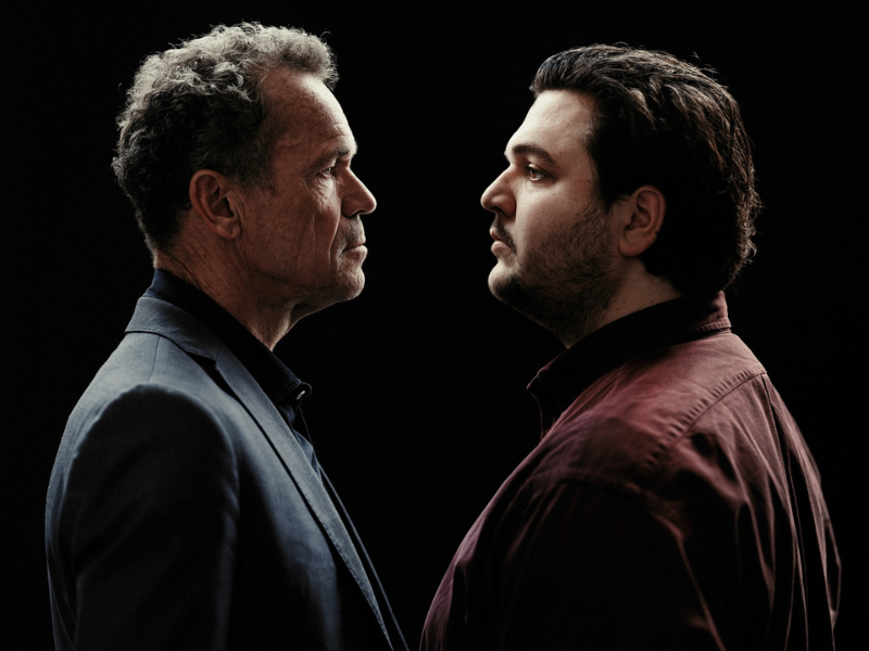 Theatercollege van verslavingsdeskundige Bram Bakker & zoon