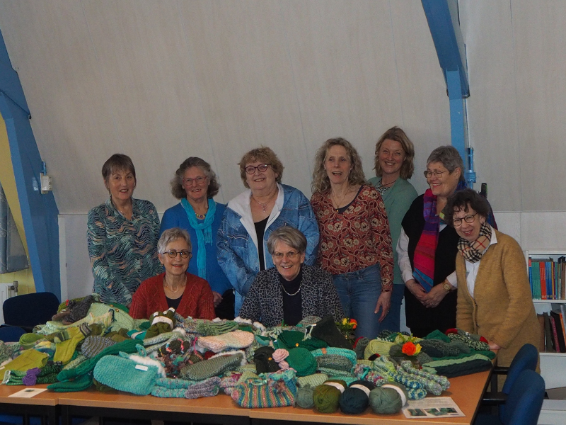 Odd Fellows breien 215 paar groene sokken voor vrouwen met gynaecologische kanker