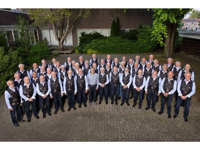 Flevo’s Mannenkoor zoekt zangers voor kerstconcert