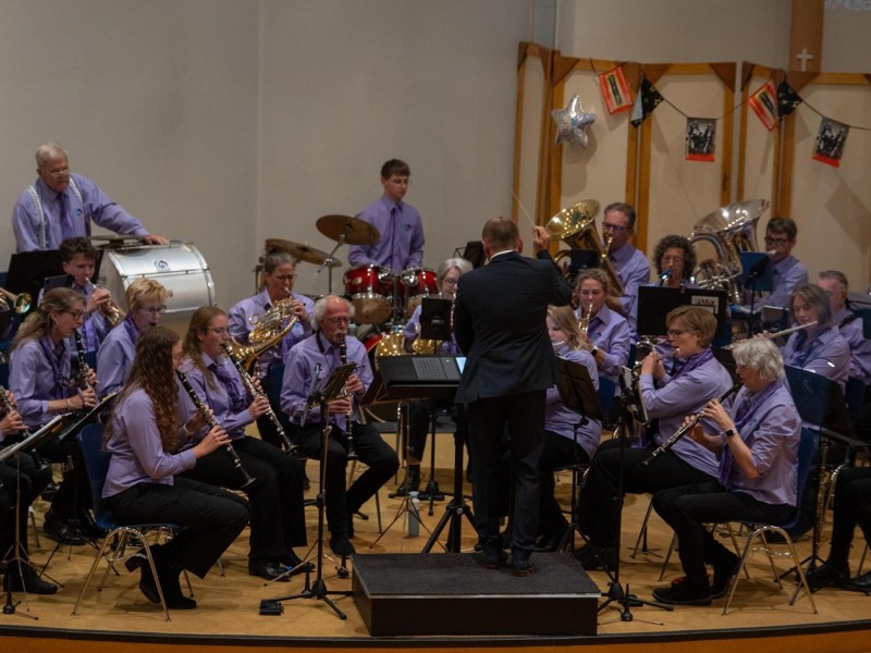 Samen muziek maken: orkestleden over Harmonie Eendracht Dronten en hun najaarsconcert