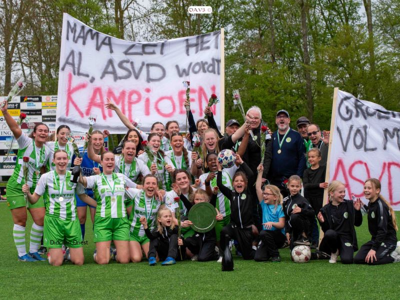 ASV Dronten Vrouwen 1 pakt titel na doelpuntrijke kraker
