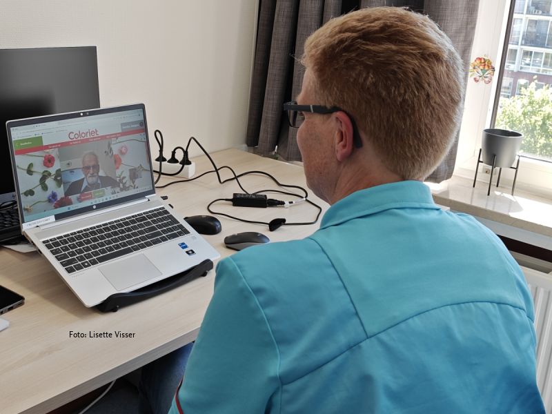 Beeldzorg helpt ouderen, maar vervangt persoonlijk contact niet